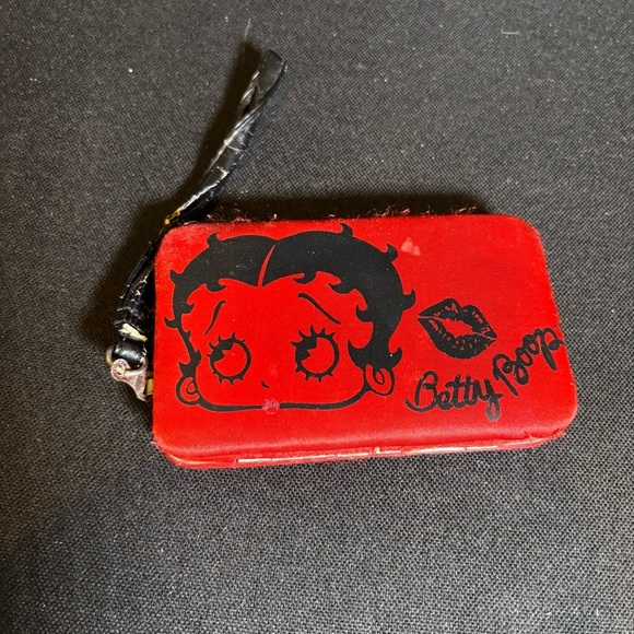 Vintage Red Small Betty Boop Keychain Wallet Clutch - Picture 1 of 4